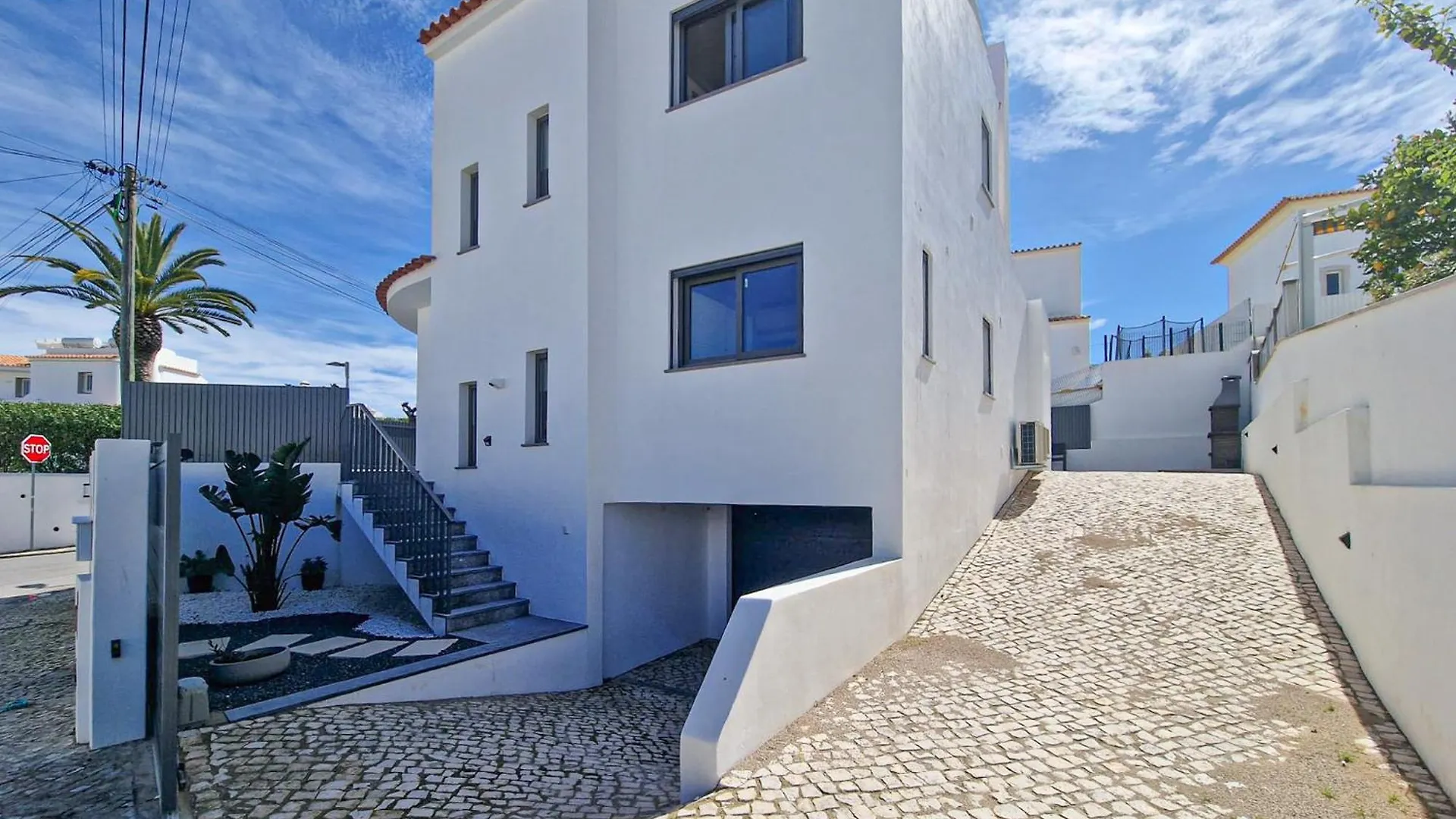 Villa Soares - Centro Albufeira - For Families - By Bedzy