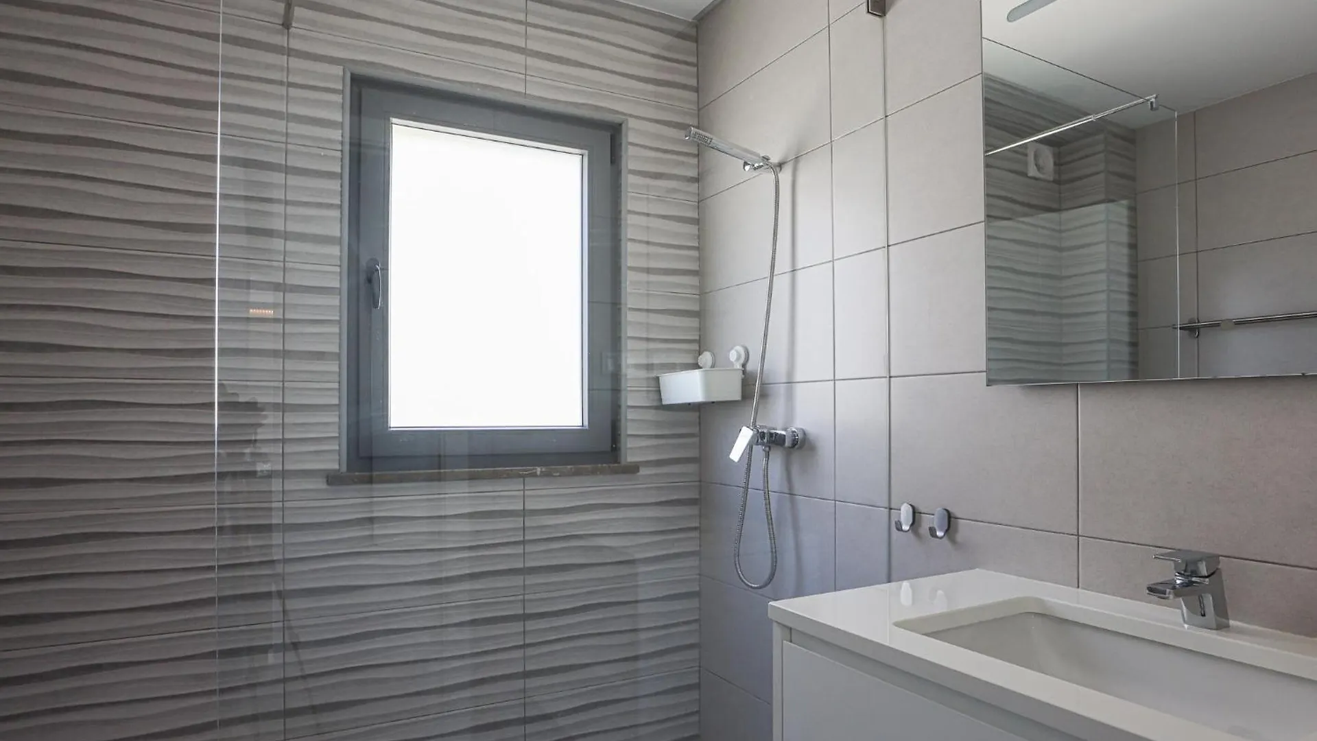 Villa Soares - Centro Albufeira - For Families - By Bedzy