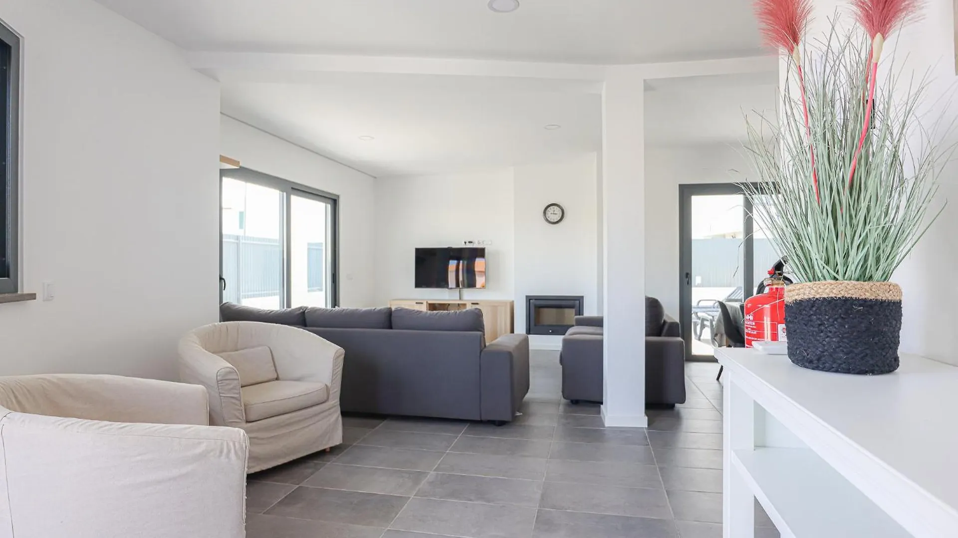 Villa Soares - Centro Albufeira - For Families - By Bedzy